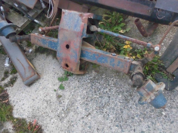 Vorderachse Fiat 550 600 640 gebraucht auch Einzelteile